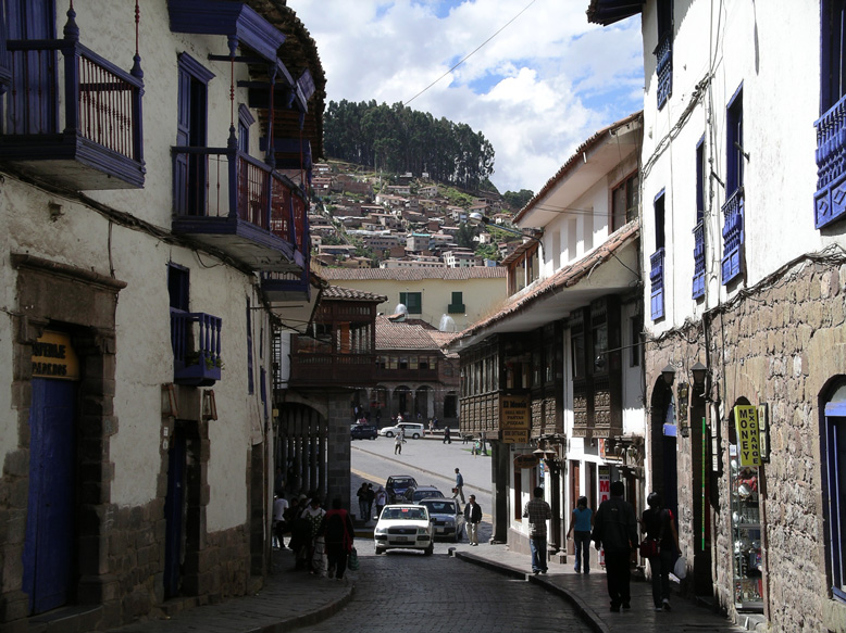 Calles de Cuzco. A mi me parece la plaza de Turegano.